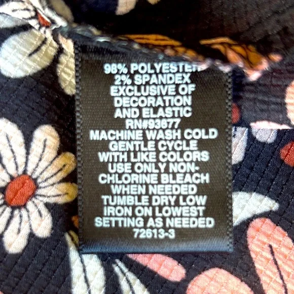 RYEGRASS Off the Shoulder Top - Size Large - Picture 8 of 8